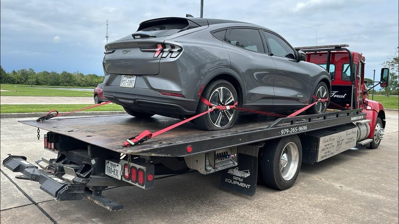 Towing a Ford Mustang