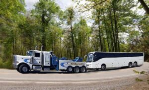 The Specialized World of Tour Bus Towing