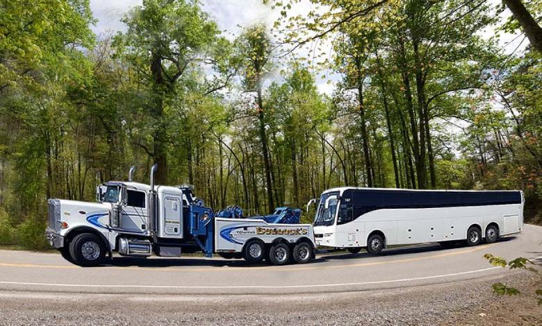 The Specialized World of Tour Bus Towing