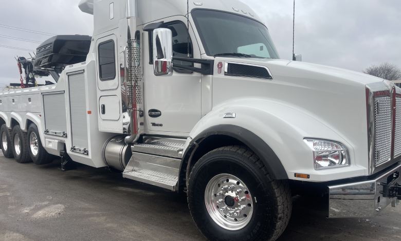 Truck Wrecker Near Me: Specialized Heavy-Duty Recovery