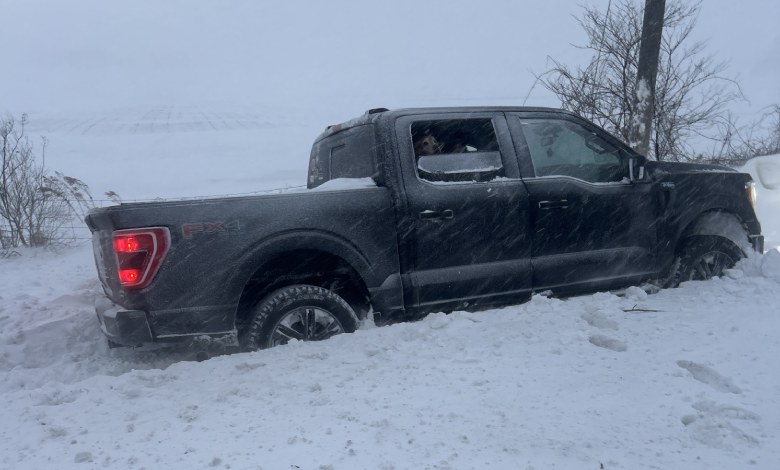 Winter Car Breakdown: The Ultimate Guide to Roadside Survival